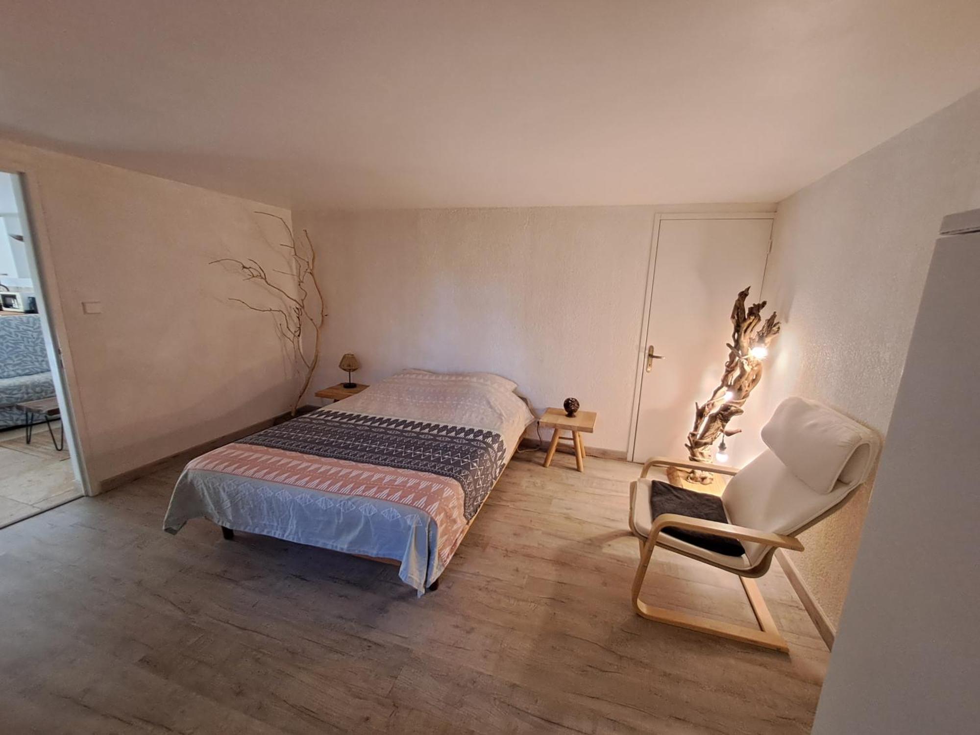 Bas De Au Chant Des Cigales Apartment *